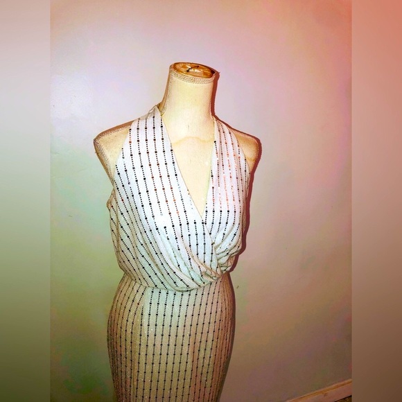 Alexa B. Nites-Silver Sparkly Racerback, Lined Cocktail Dress, Size 06 - Picture 7 of 14